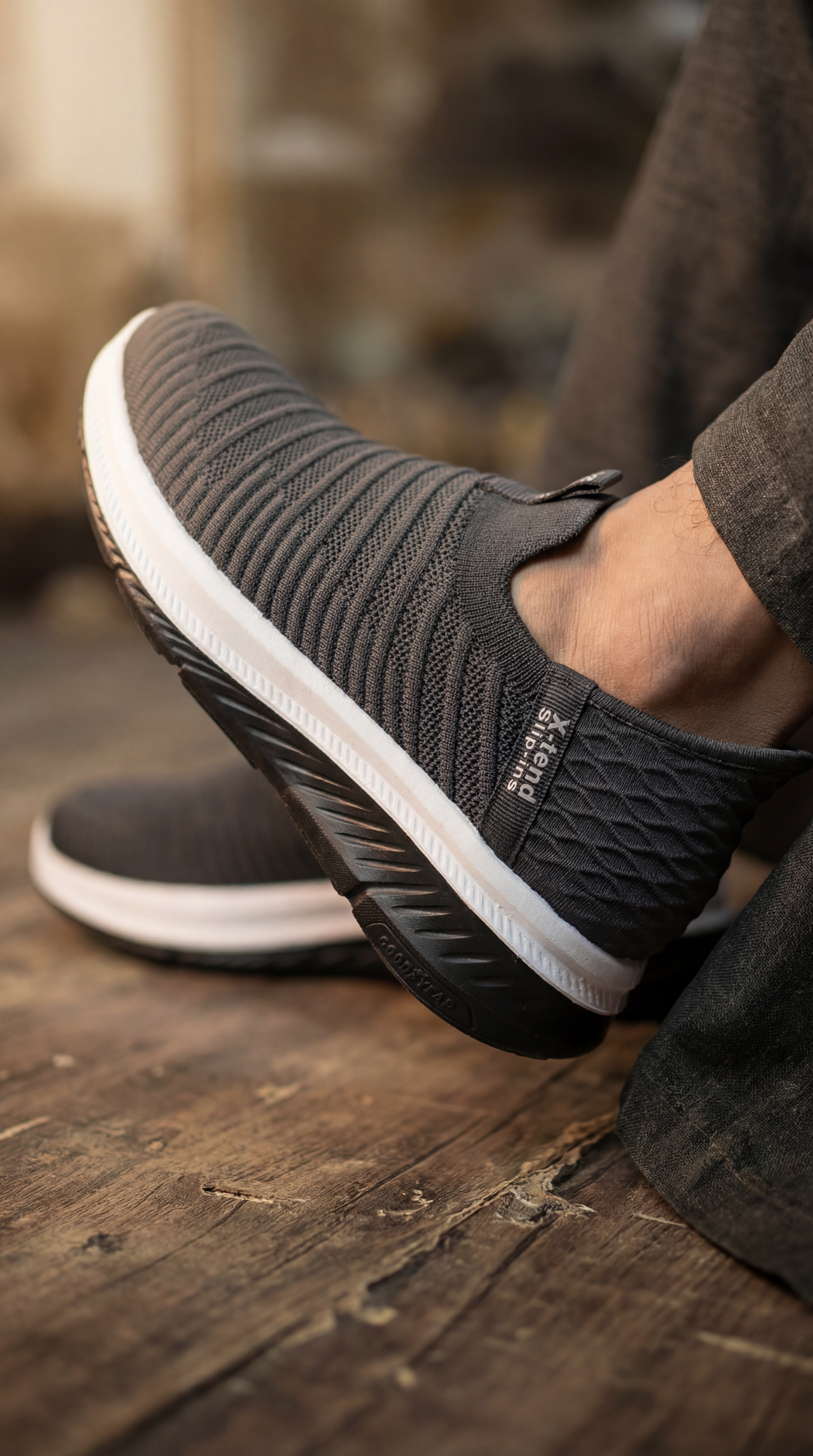 Skecherss GOwalk Max Cushion – HyperARC Arch Fit Walking Shoes | Ultra Comfort, Lightweight, Supportive Design